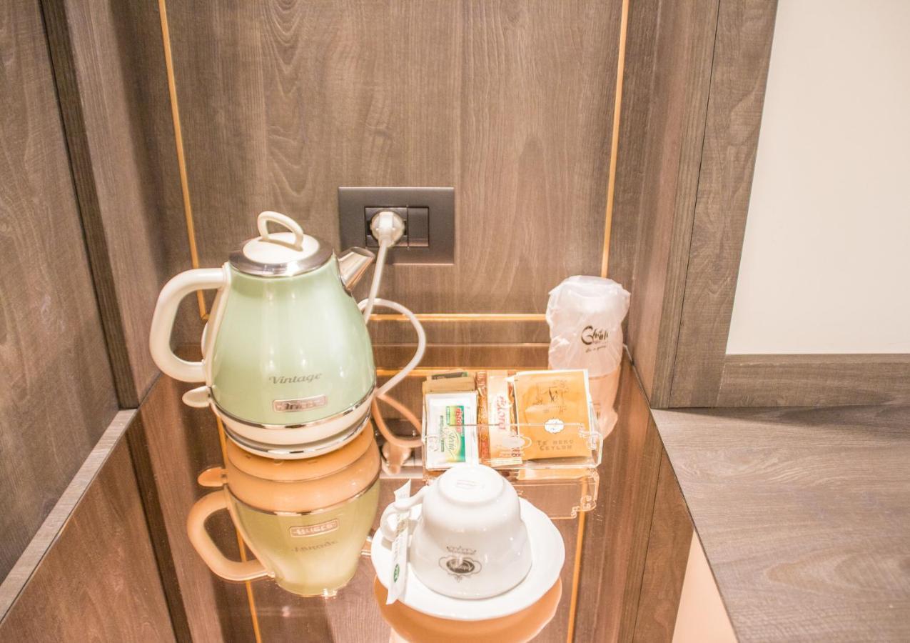 Ghibli Hotel Чивитанова-Марке Экстерьер фото