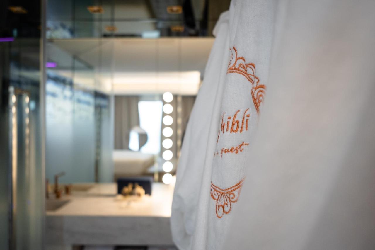 Ghibli Hotel Чивитанова-Марке Экстерьер фото